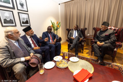 Tanzania-delegation-meet-Ameer-Sahib-Baitul-Futuh-22.05.2024_007A3130