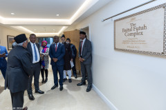 Tanzania-delegation-meet-Ameer-Sahib-Baitul-Futuh-22.05.2024_007A3172