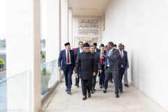 Tanzania-delegation-meet-Ameer-Sahib-Baitul-Futuh-22.05.2024_007A3354